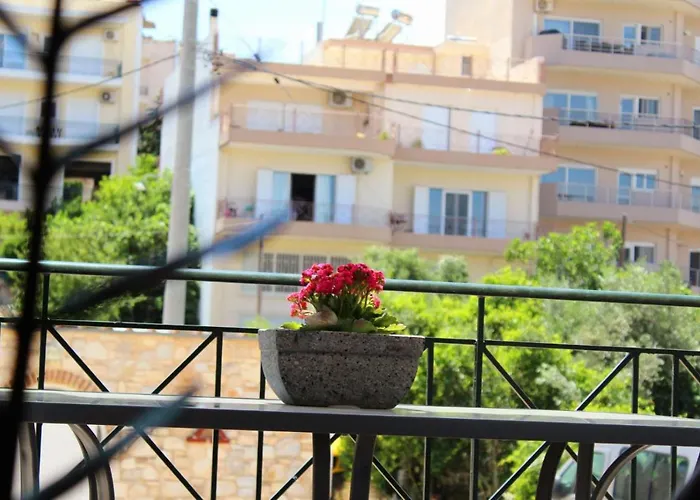 New Minimal Apartment,10\' From Athens Airport